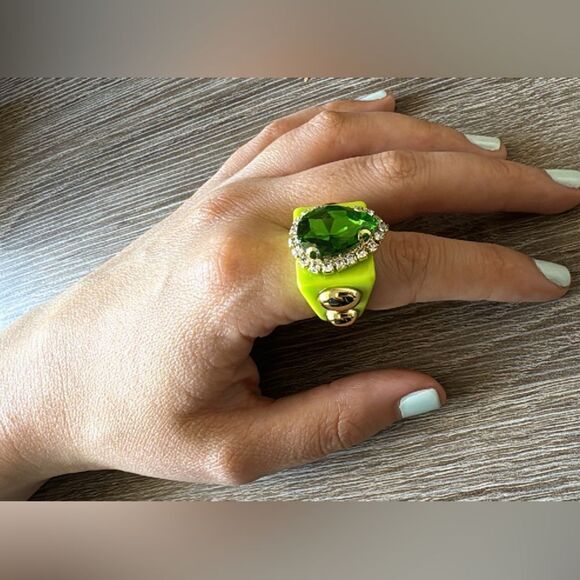 BohemianâgreenâringâA861 - Picture 2 of 3